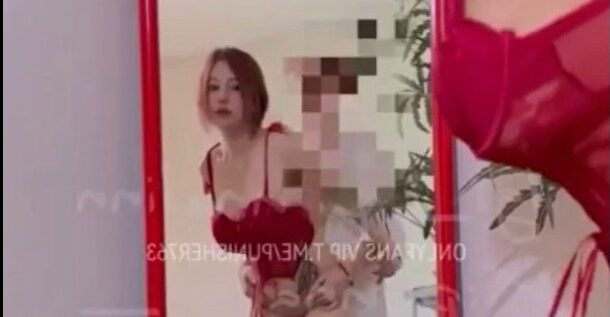 Kinantot sa harap ng salamin, habang ungol ay parang alon sa hangin