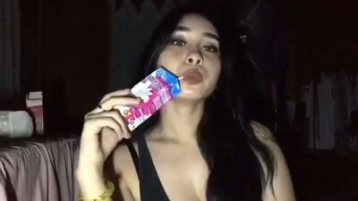 Kung alam mo lang, Camille, na sa bawat titig natin sa isa’t isa ay sumisiklab ang libog na akala natin ay hindi darating!